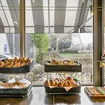 호텔 Garner By Ihg 4*