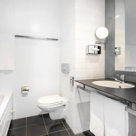 Garner By Ihg Hotel 4*