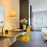 Garner By Ihg ホテル 4*