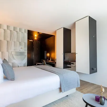 מלון Garner By Ihg 4*
