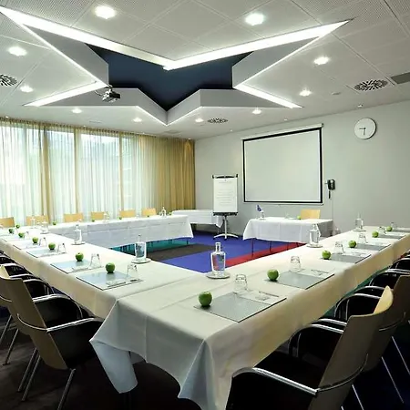 Garner By Ihg Maastricht