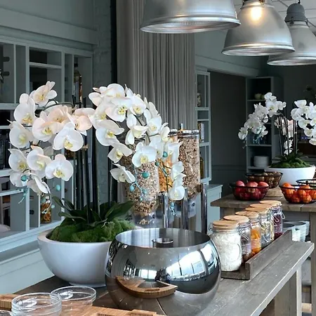 Hotel Garner By Ihg