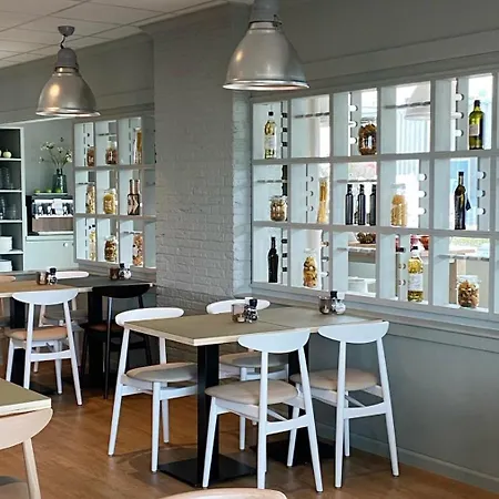 Hotel Garner By Ihg Maastricht