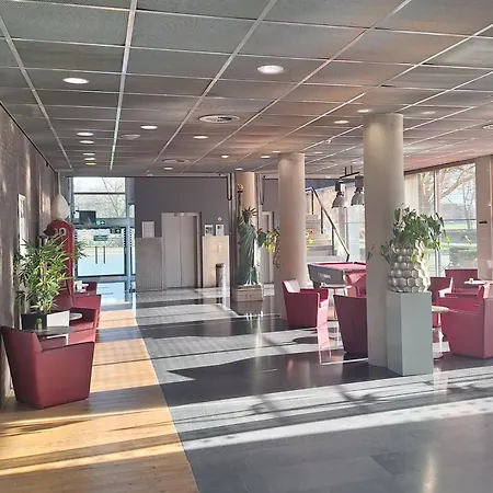 Garner By Ihg מלון 4*