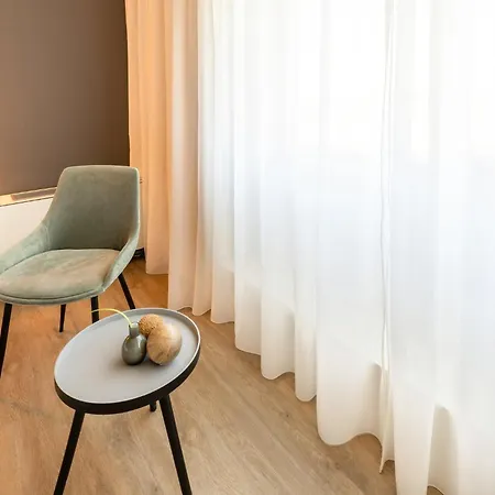 Hotel Garner By Ihg Maastricht