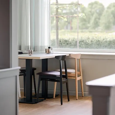 Garner By Ihg 4*