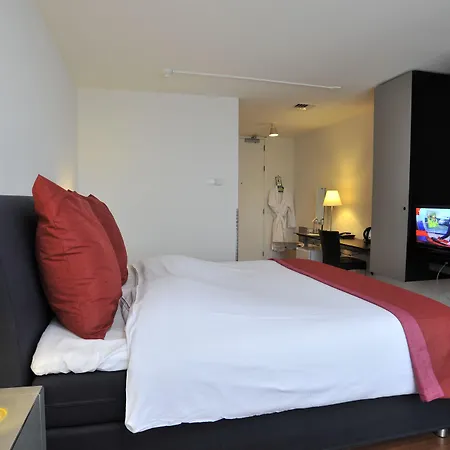 Hotel Garner By Ihg 4*