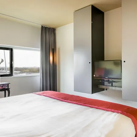 Hotel Garner By Ihg 4*
