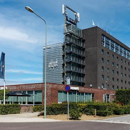 Hotel Garner By Ihg 4*