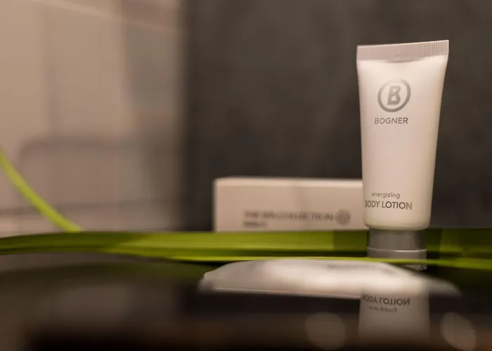 Otel Garner By Ihg 4*